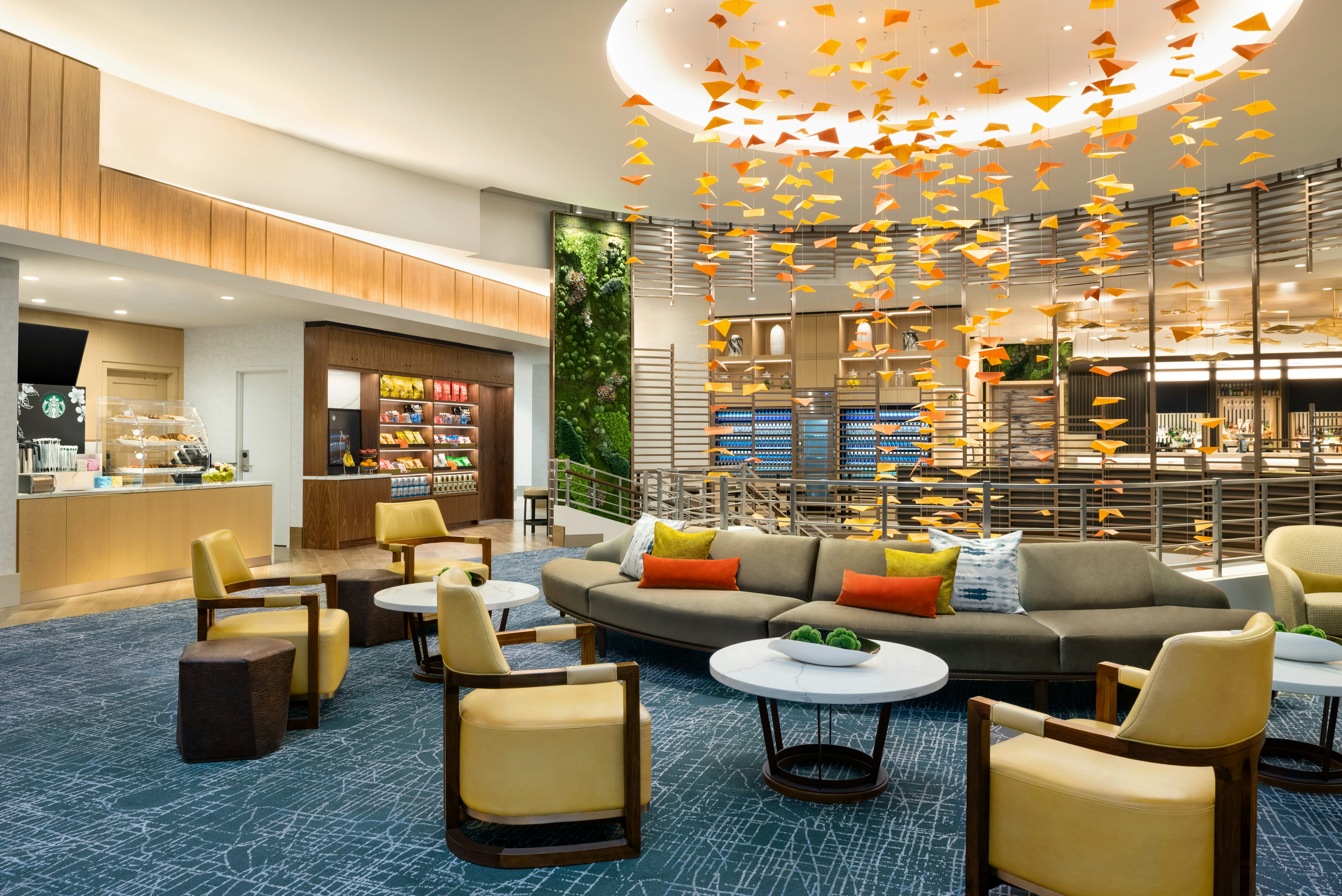 DoubleTree by Hilton Hotel Chicago Magnificent Mile 35/79