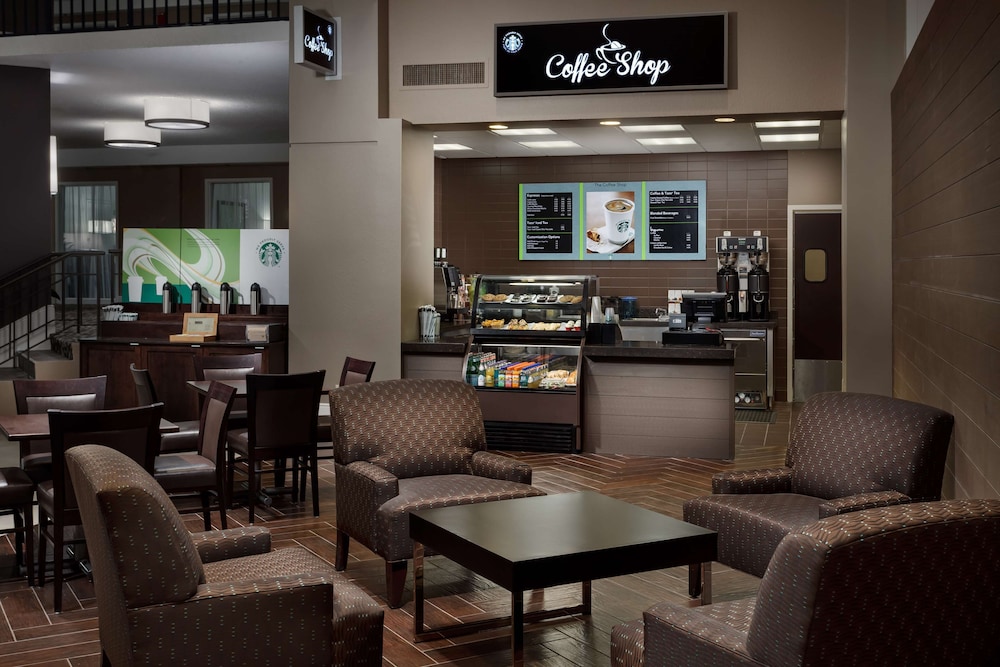 Embassy Suites by Hilton Orlando Lake Buena Vista Resort 63/100