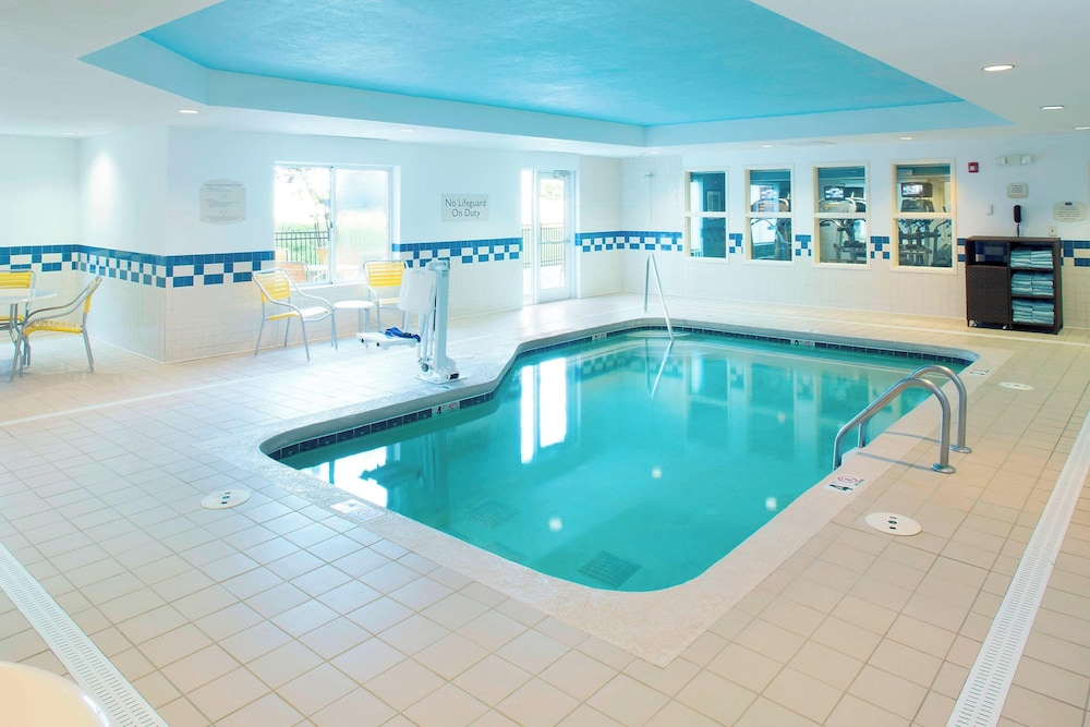 Fairfield Inn And Suites By Marriott Atlanta Mcdonough 16/41