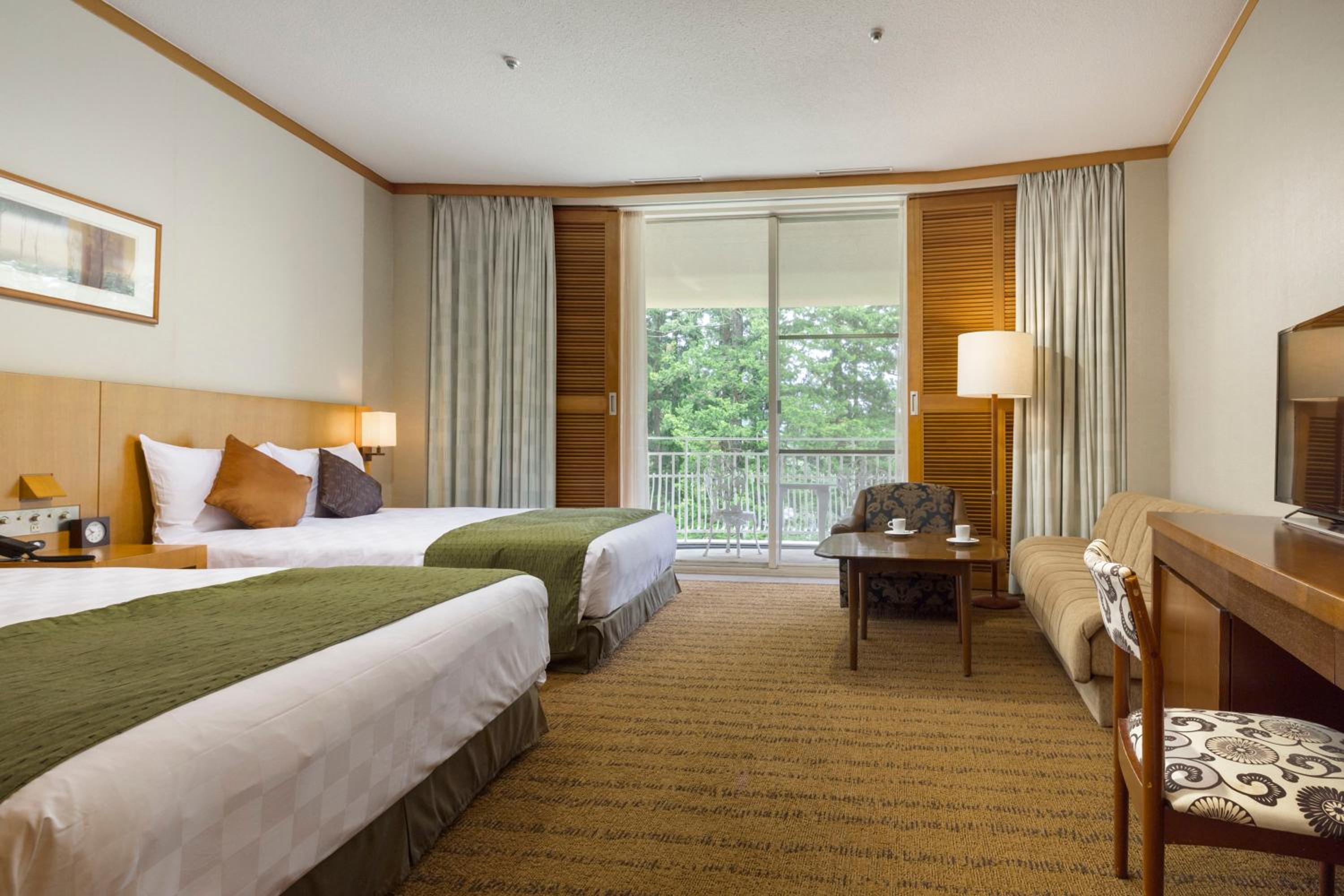 Standard, Twin Beds