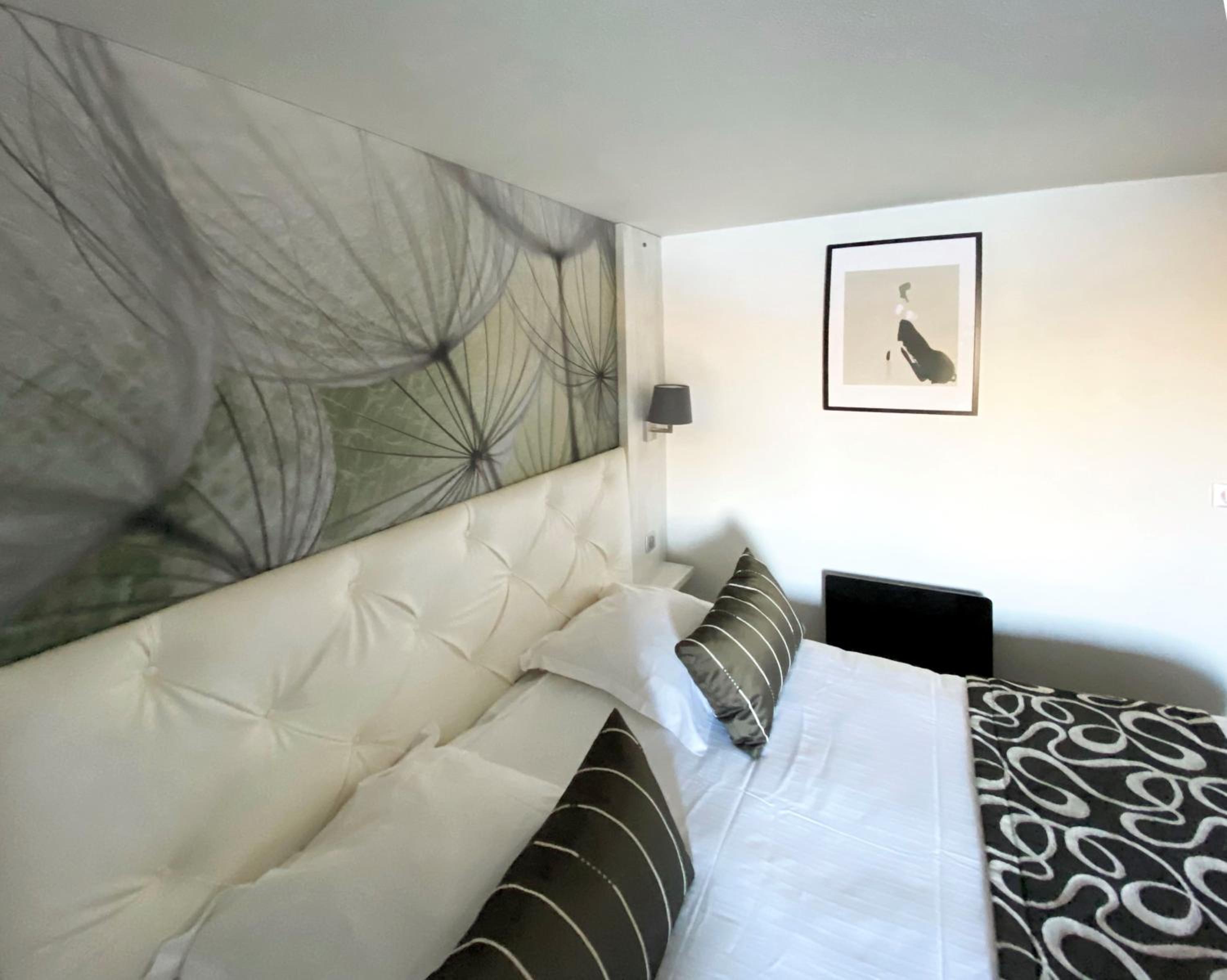 Logis Hotel des Lacs 18/50