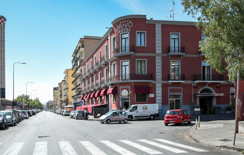 Hotel Nuvo 46/50