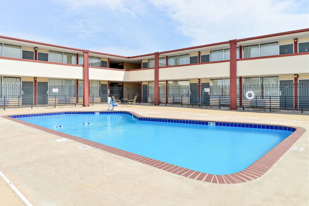 Castle Inn & Suites Anadarko 18/18