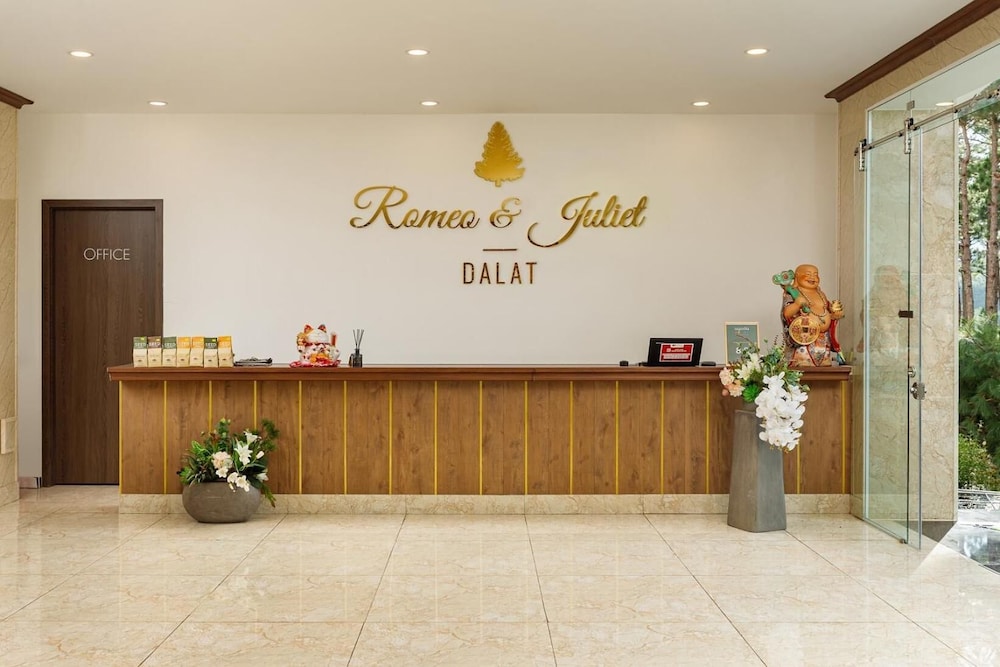 Romeo Juliet Dalat Resort 7/50
