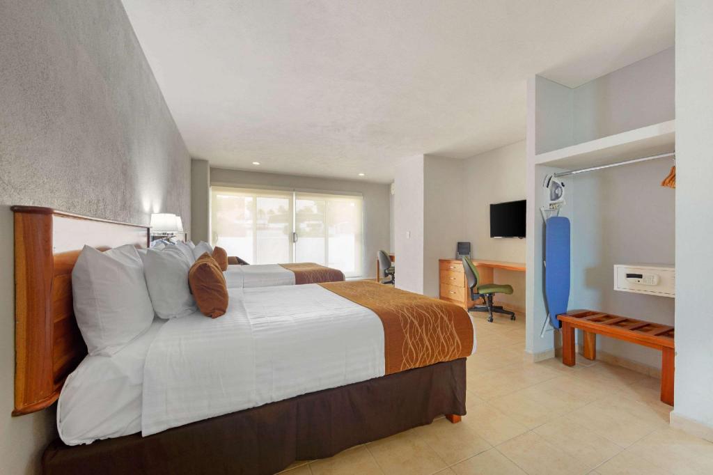 Upgrade, Suite, 2 Double Beds