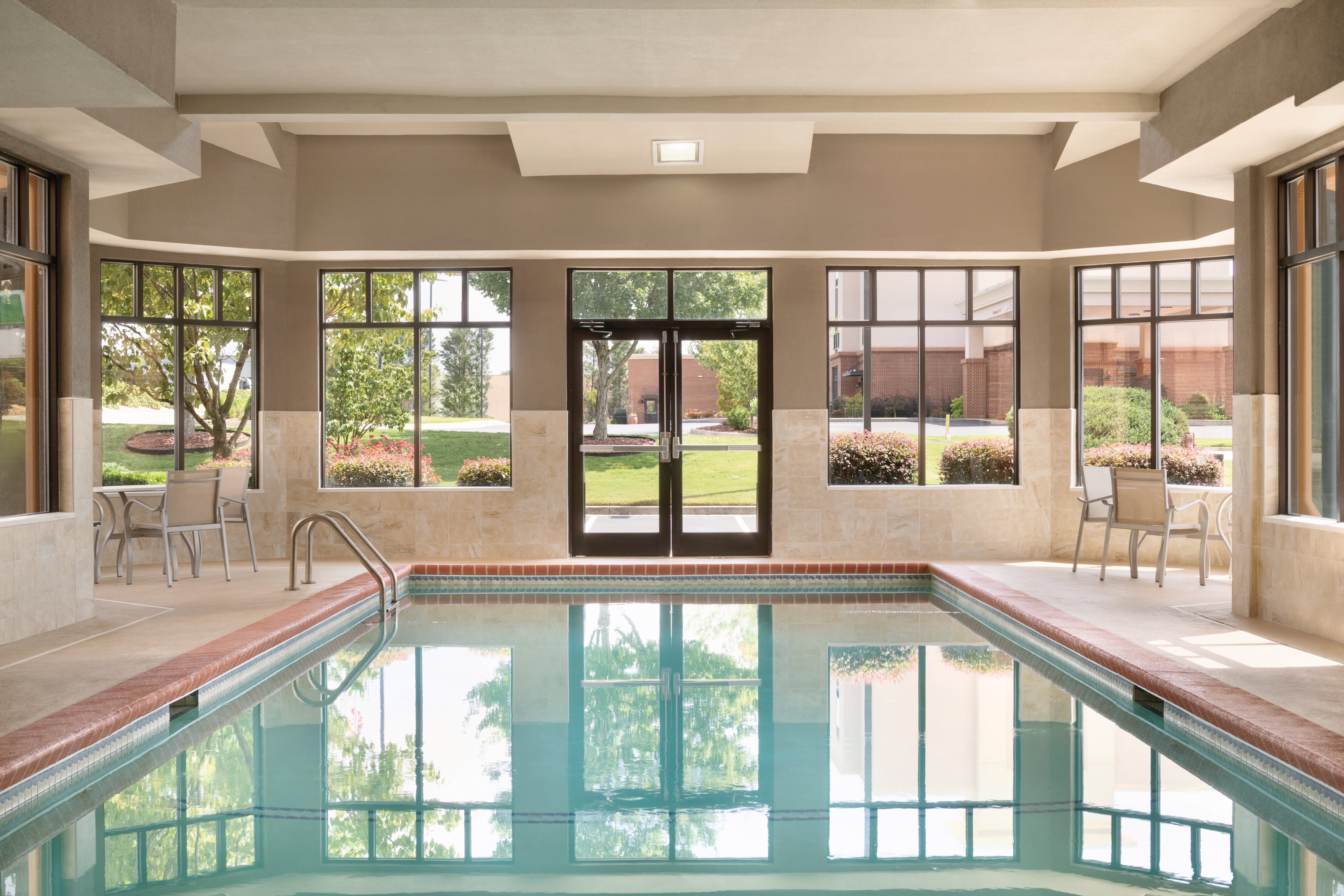 Holiday Inn Express Hotel Suites Lavonia 30/57