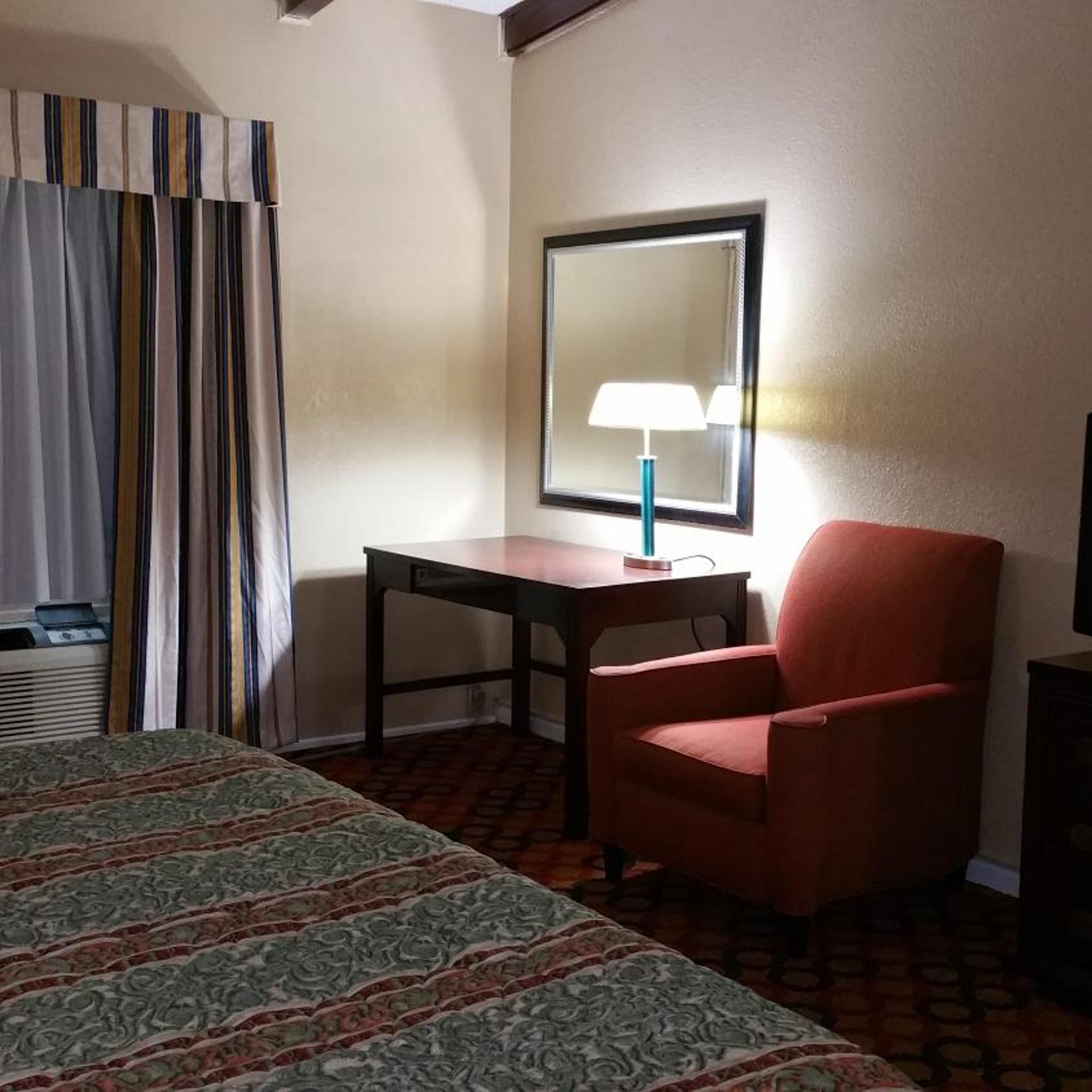 Executive Inn And Suites Waxahachie 22/30