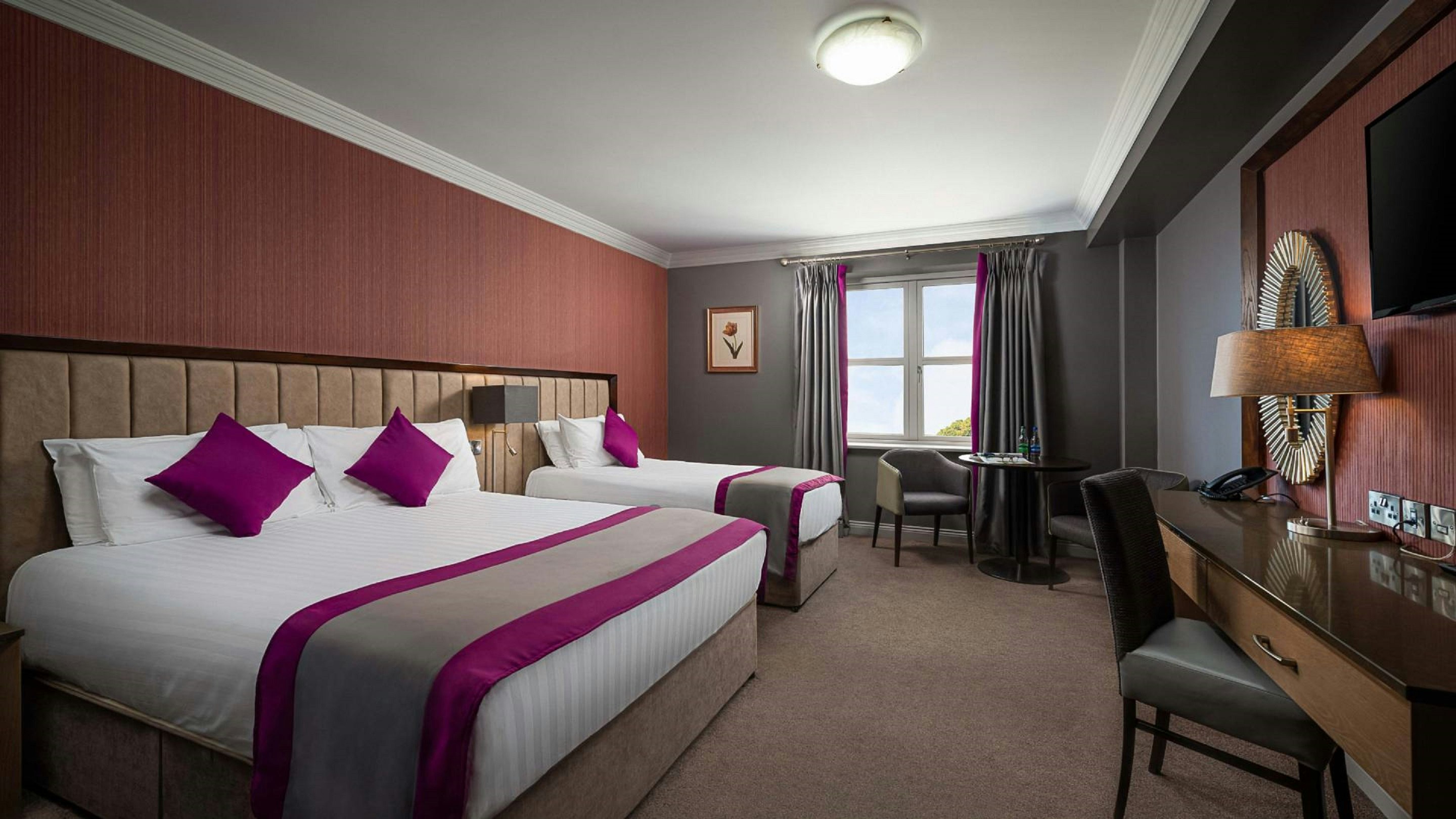 Midlands Park Hotel 26/82