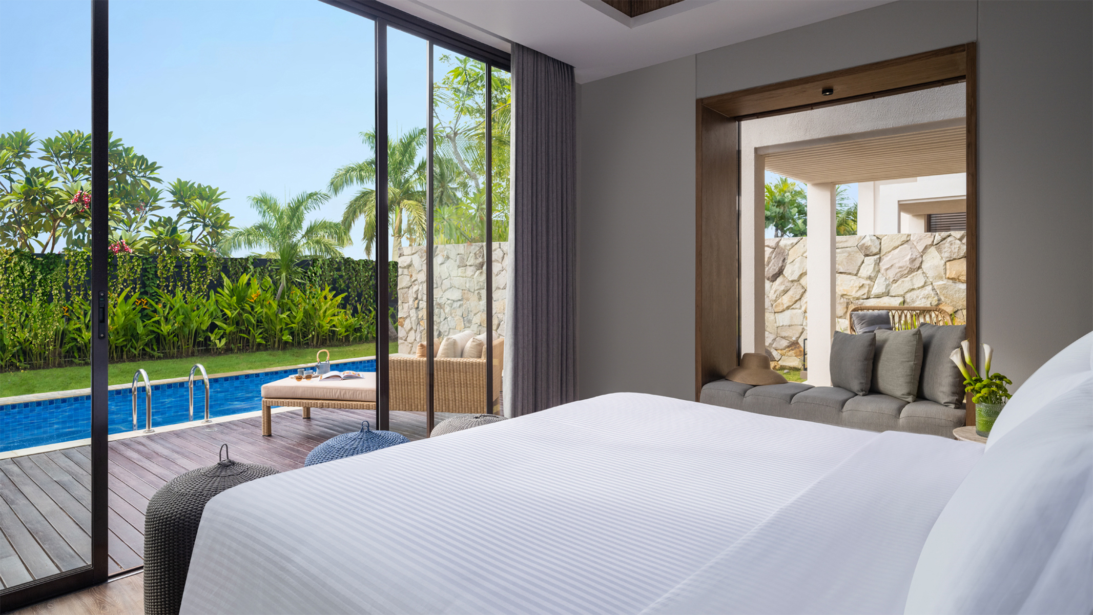 1 Bedroom, Garden Villa, King Bed, Sun Deck, Living Area, with Pool
