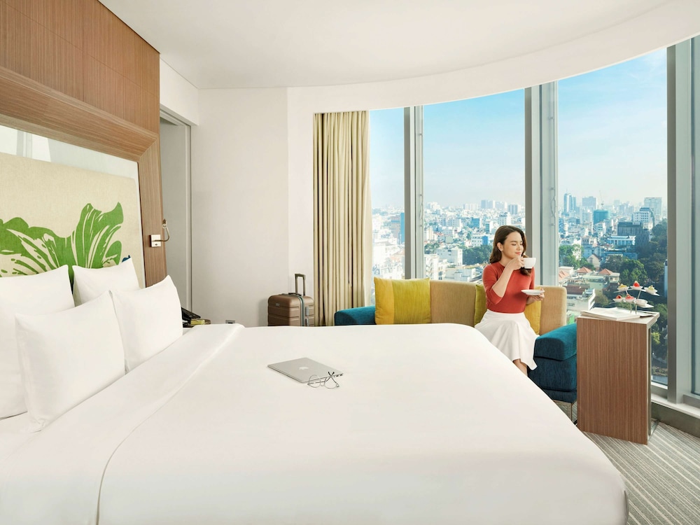 Novotel Saigon Centre 18/67