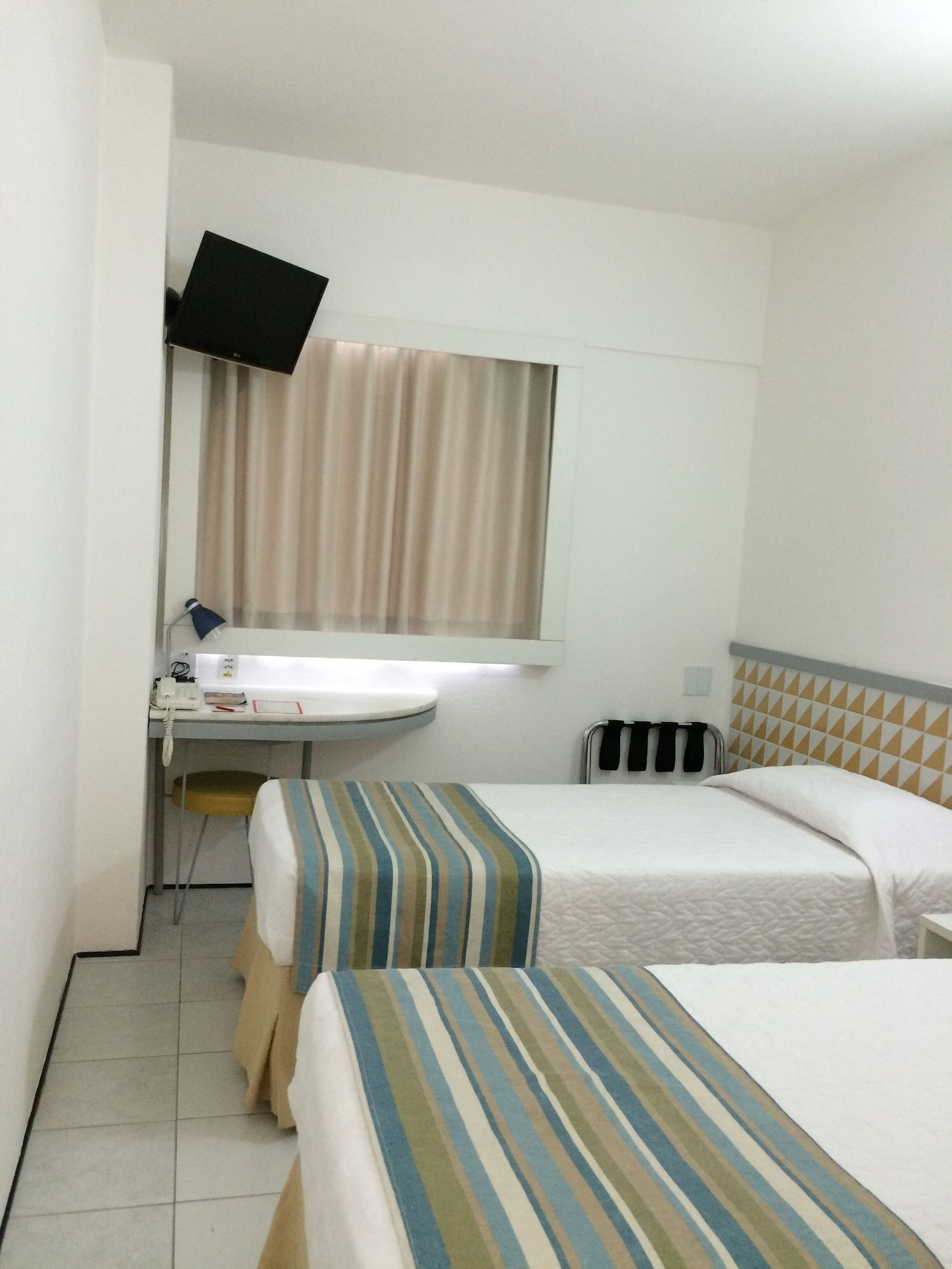 غرفة قياسية بسريرين منفصلين، Conect Smart Hotel 3/10