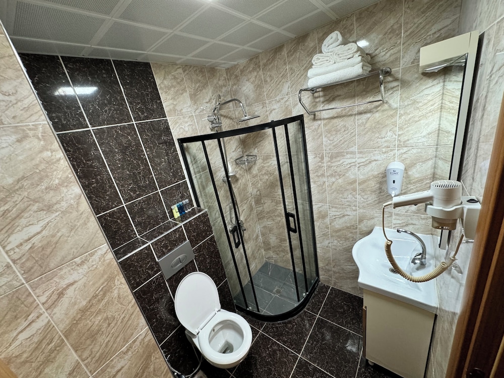E5 Park Hotel 38/41