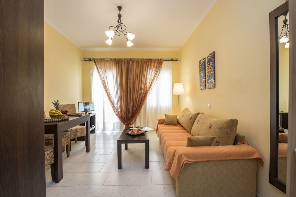 KOSTIS VILLAS 52/70