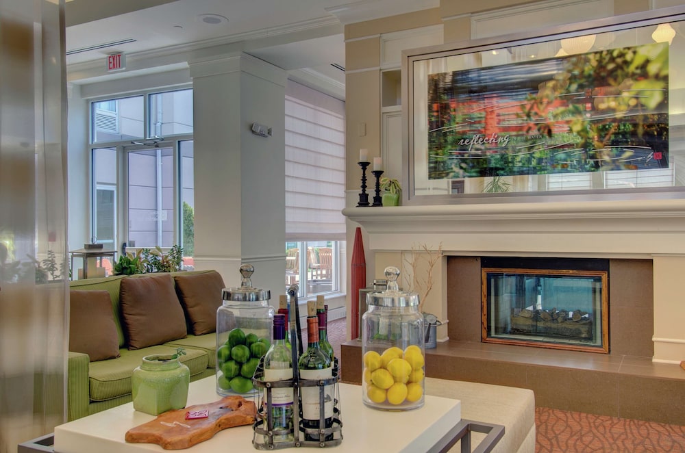 Hilton Garden Inn Norwalk 27/71