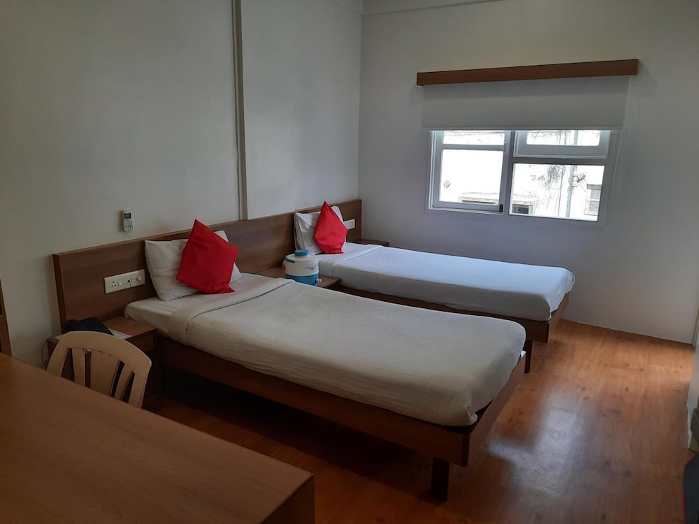 Hotel Bhooshan 13/30