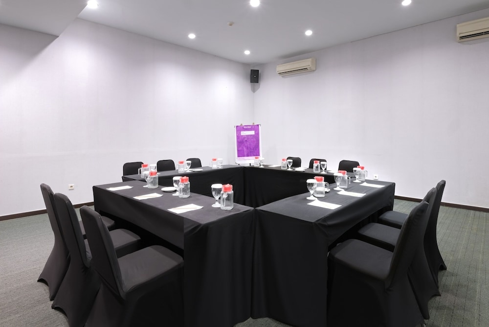 Quest Hotel Simpang Lima Semarang 49/60