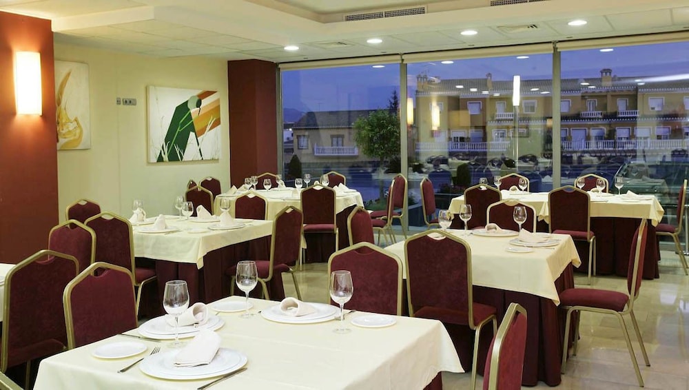Hotel Bs Capitulaciones 17/28