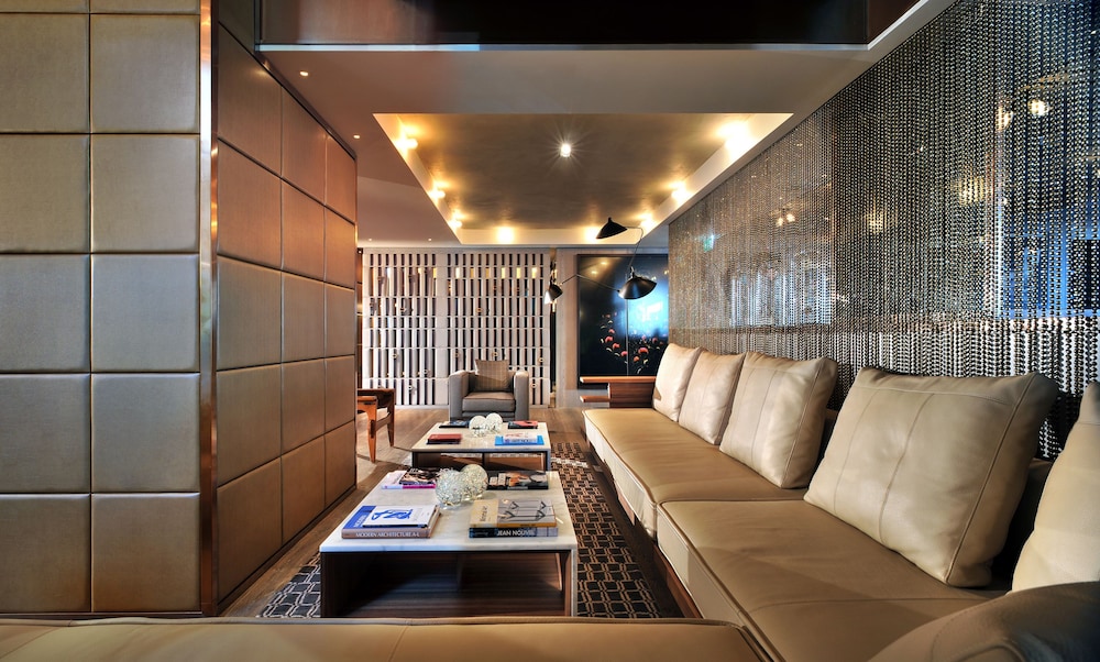 THE HARI LONDON(Ex-Belgraves) 55/71