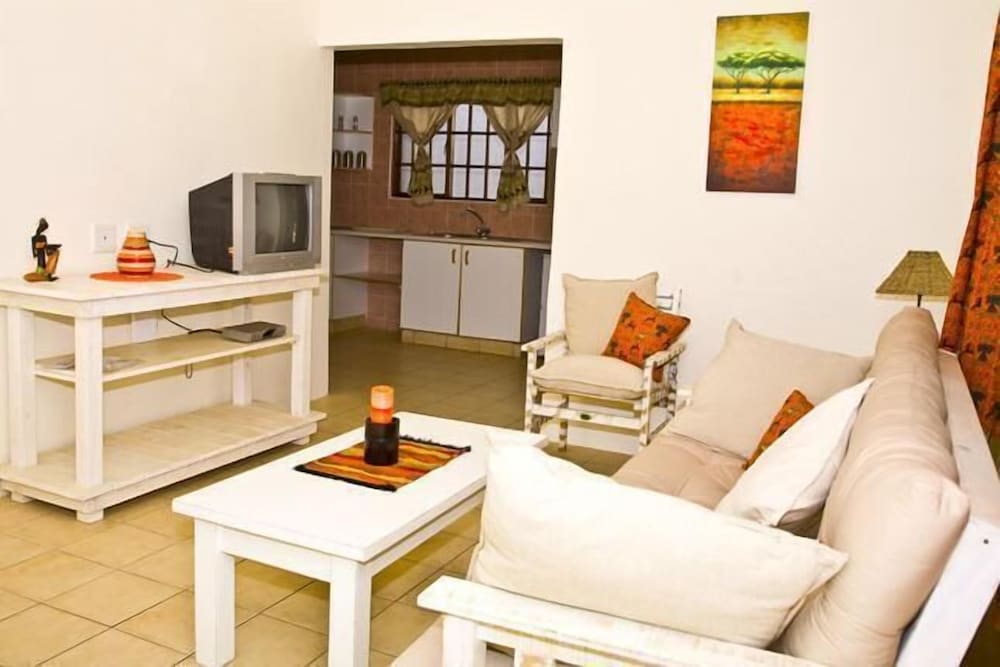 Bizafrika Guest Lodge &amp; Conference Center 28/50