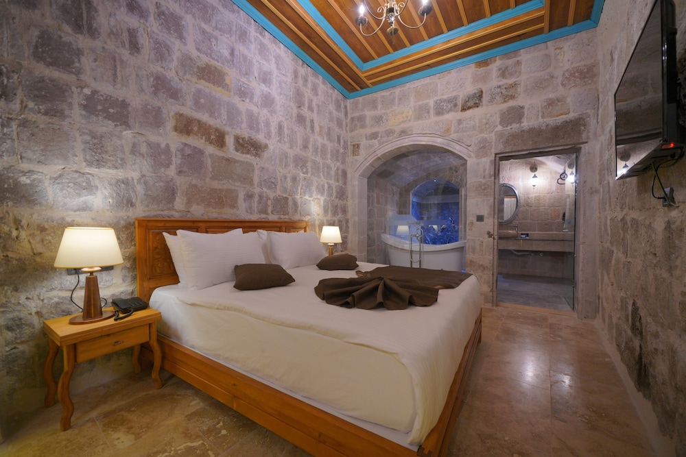 Cappadocia Secret Hill Cave Suites 12/47