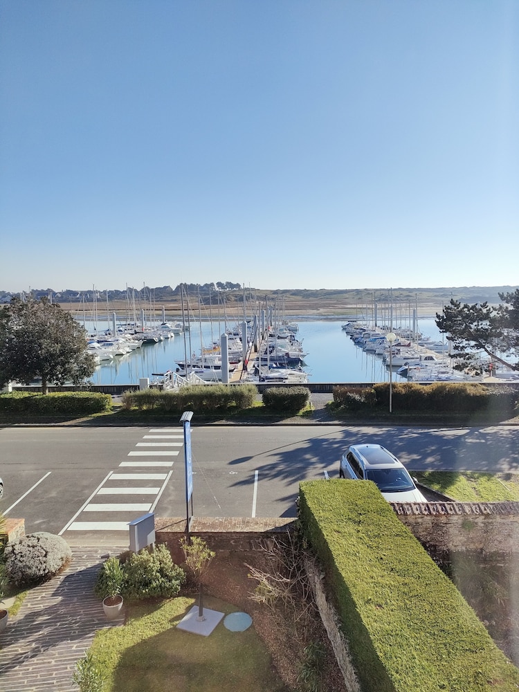 Hotel Restaurant Les Ormes the Originals Relais 52/59