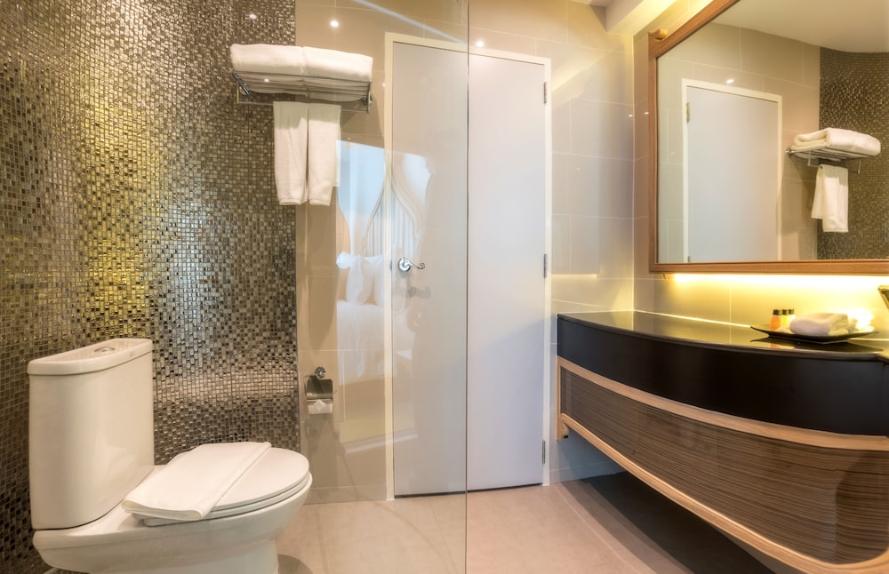 Anajak Bangkok Hotel 14/70