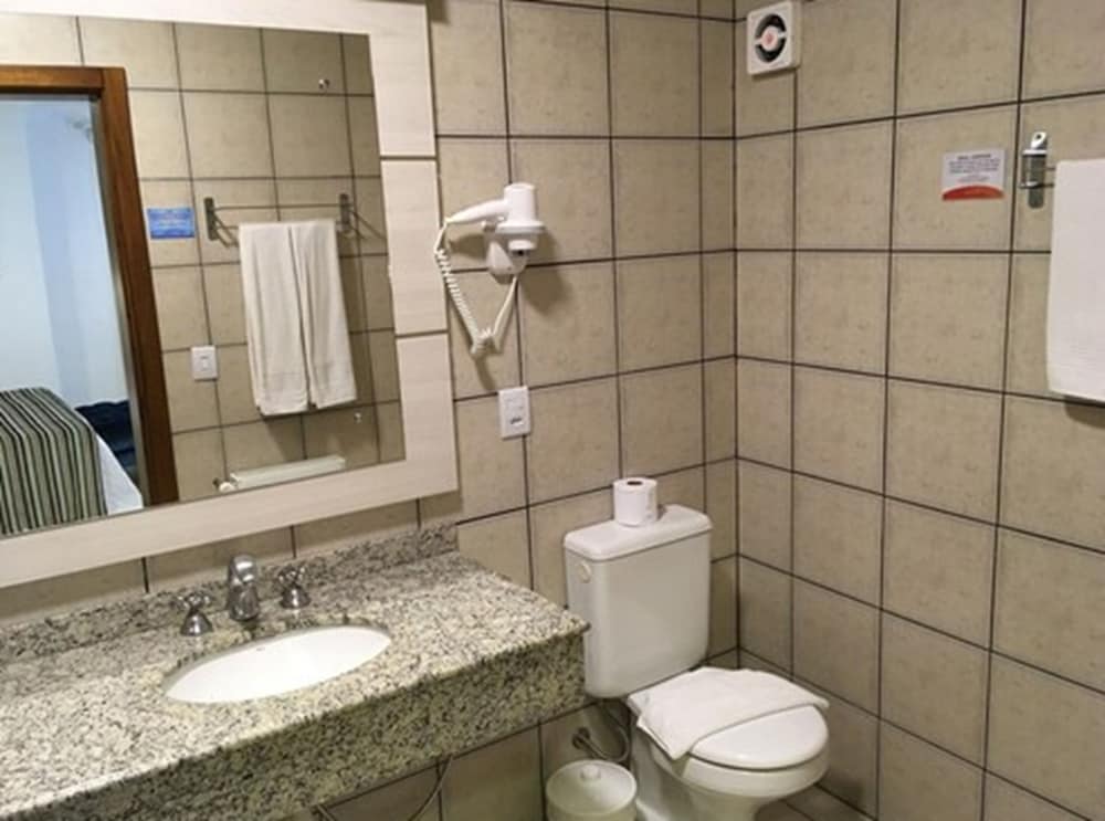 Farina Park Hotel 48/50