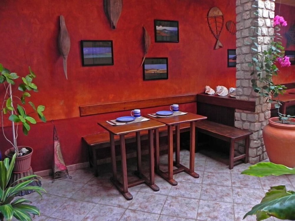 Sakaroule Bed And Breakfast 22/33