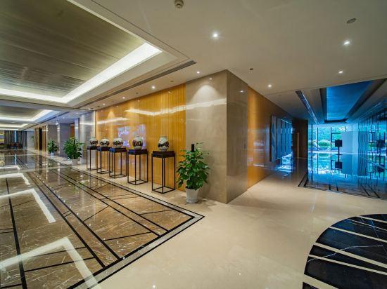 Yangzhou Changqing International Hotel 7/59
