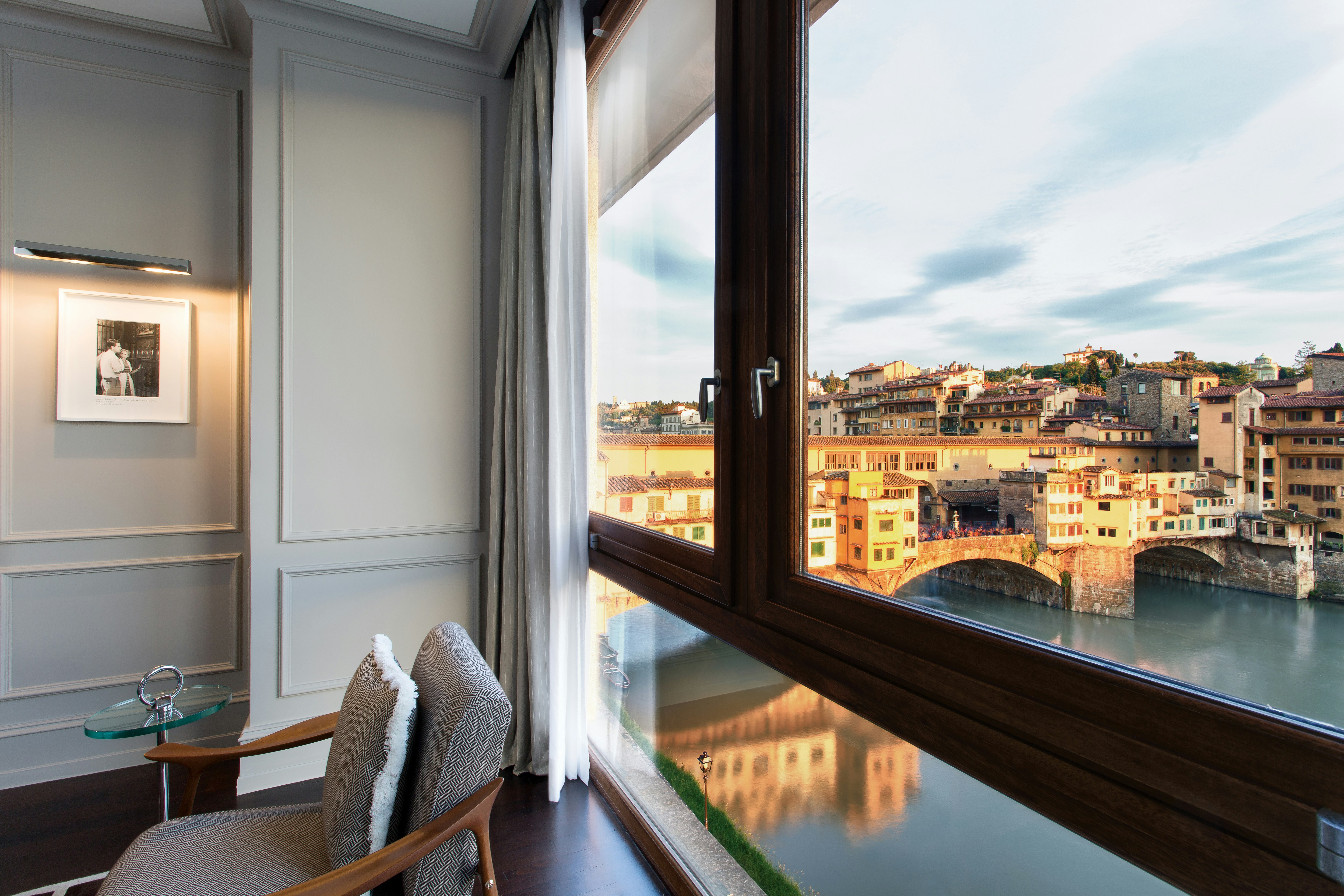 PRESTIGE, SUITE, RIVER VIEW