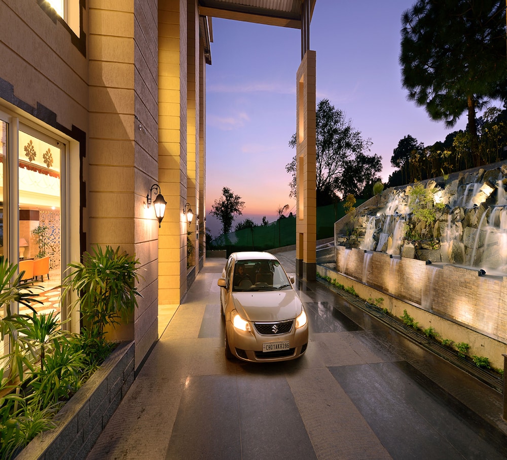 Glenview Resort Kasauli, a member of Radisson Individuals 42/50