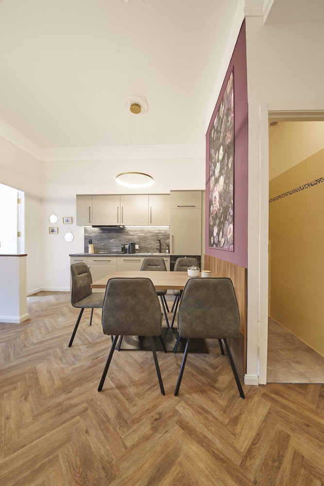 Nove Boutique Apartments 5/50