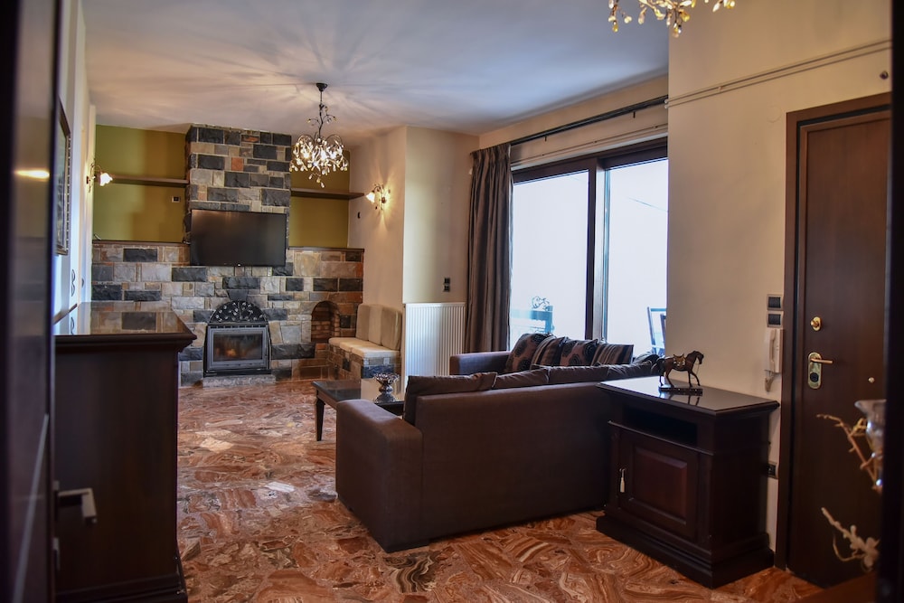 Iraklis Apartments 30/50