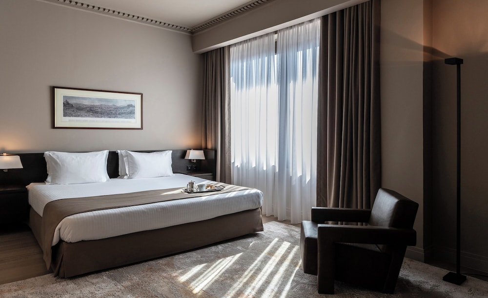 Suite, King Bed, Panoramic, Acropolis View