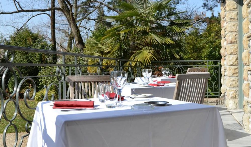 Hotel Villa Navarre 30/52