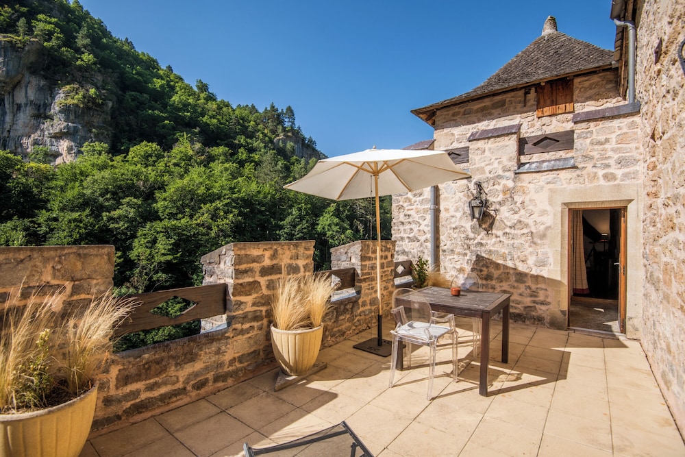 Chateau De La Caze 23/50