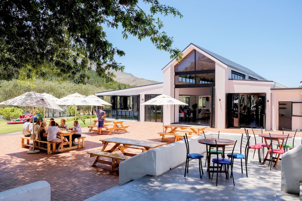 Houw Hoek Hotel 42/50