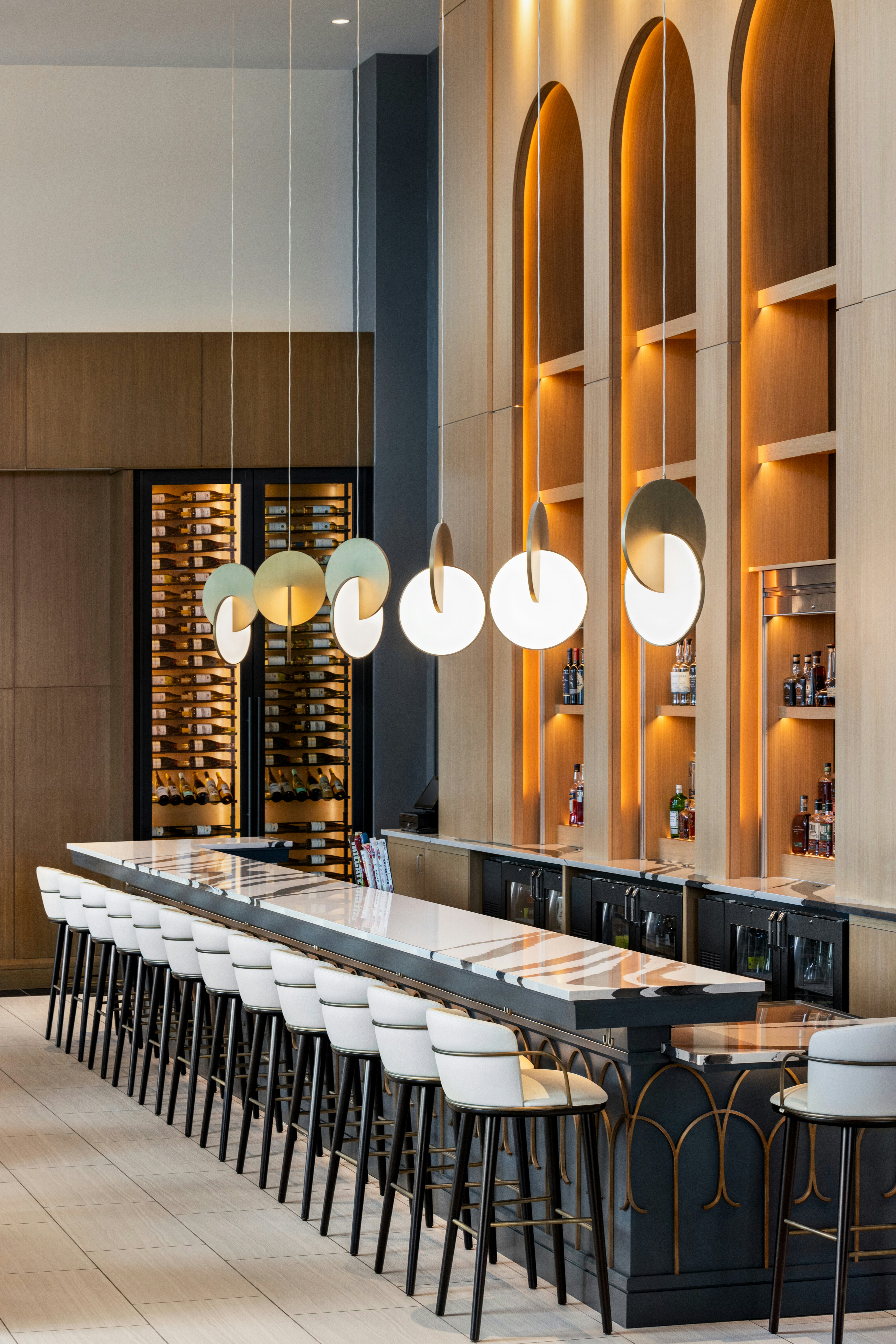 Hilton BNA Nashville Airport Terminal 33/53