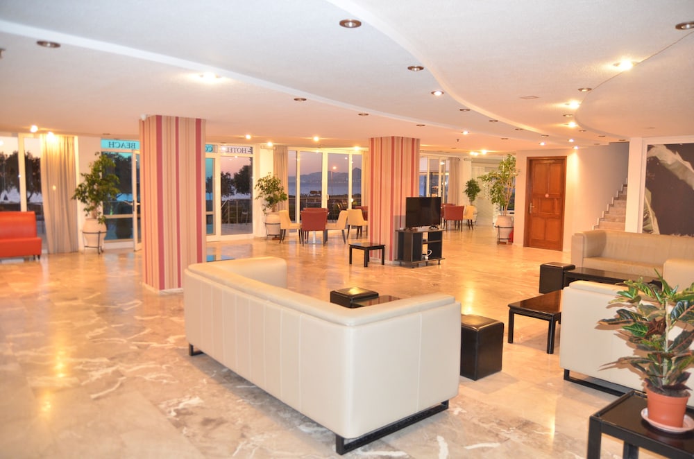 Costa Angela Seaside Resort 21/88