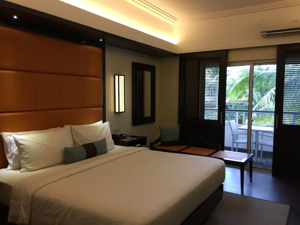 Be Grand Resort Bohol 8/50