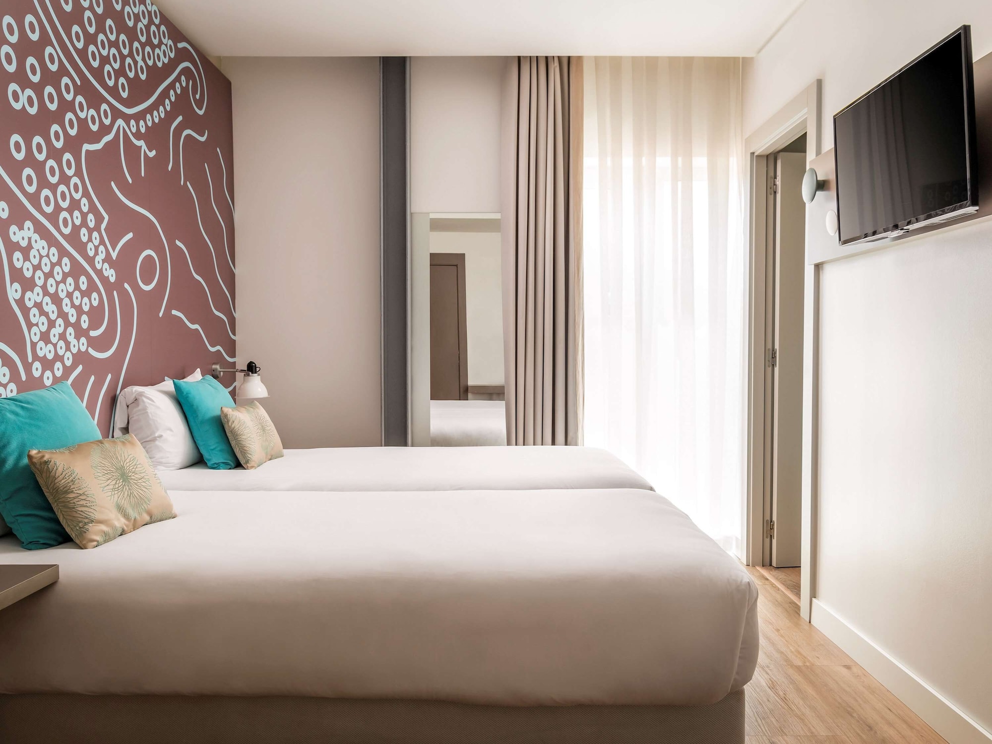 STANDARD, TWIN BEDS