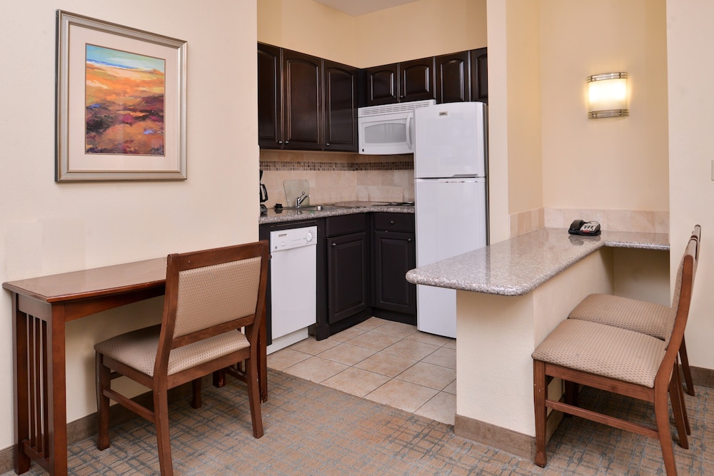 Staybridge Suites Oklahoma City 46/74