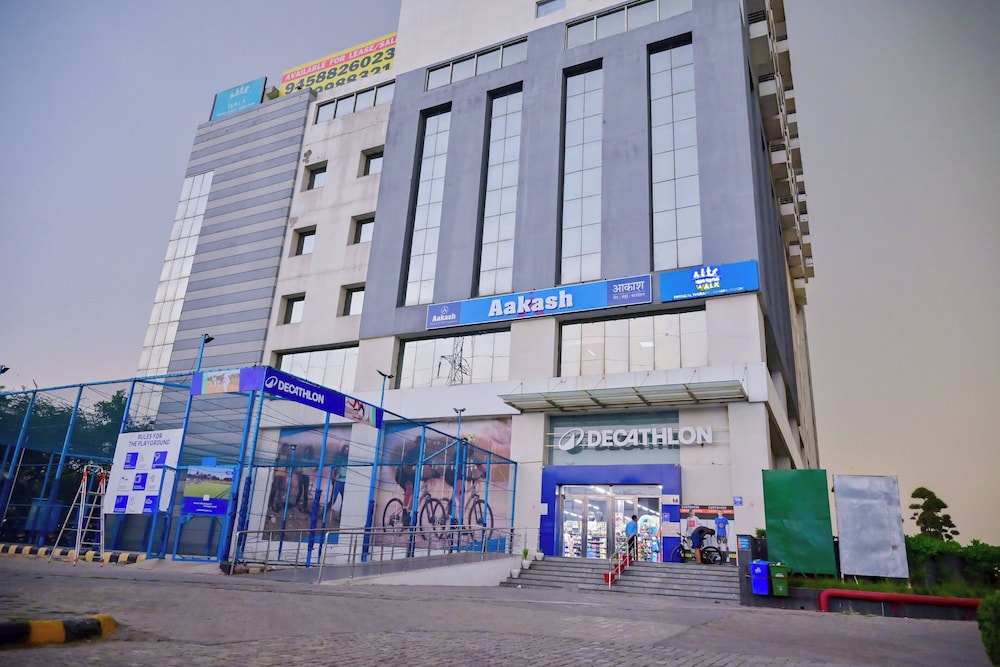 Holiday Inn Express Greater Noida Knowledge Park 2/50