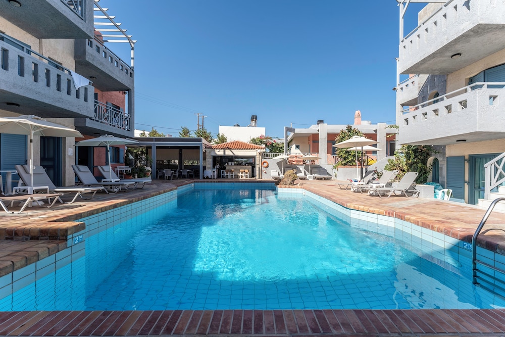 Marilisa Hotel 45/50