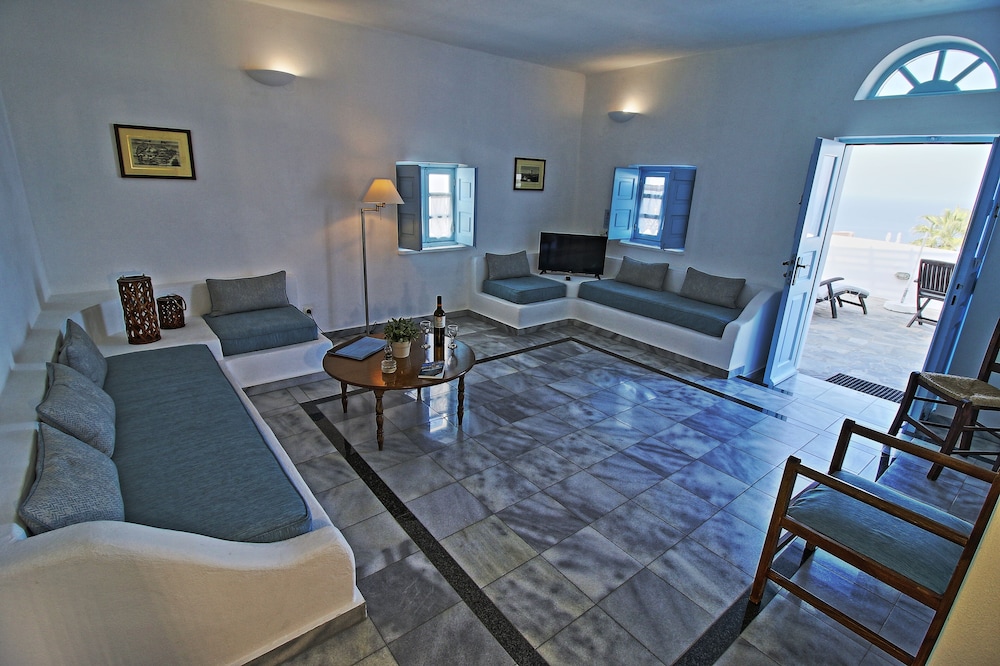 Aethrio Sunset Village Oia 54/87