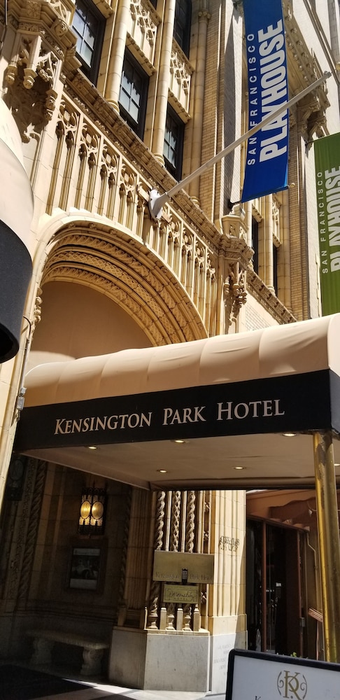 Kensington Park Hotel 2/62