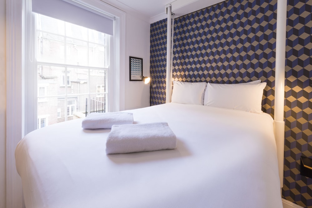 SUPERIOR, DOUBLE BED
