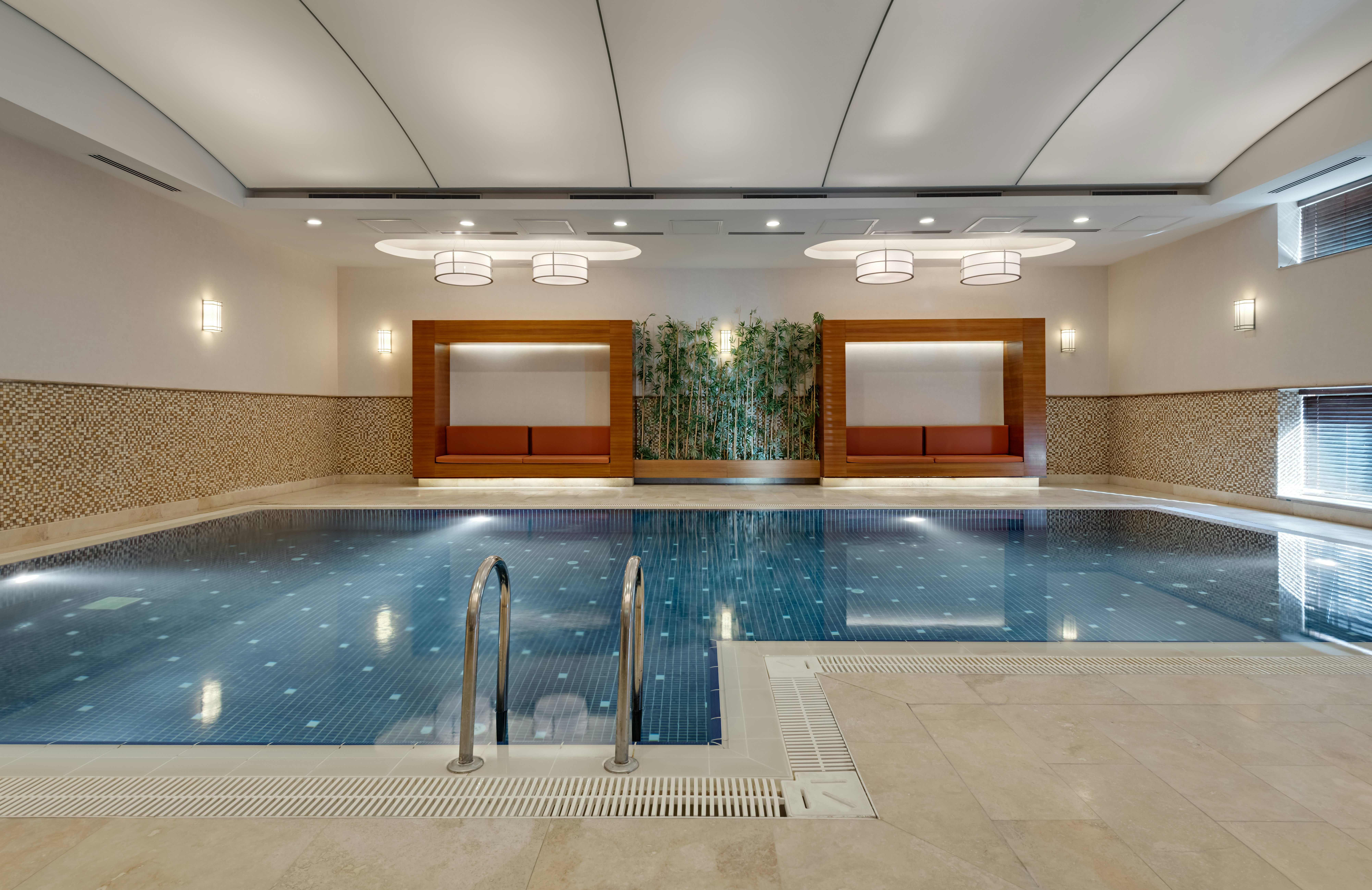 Doubletree By Hilton Hotel Van 44/87