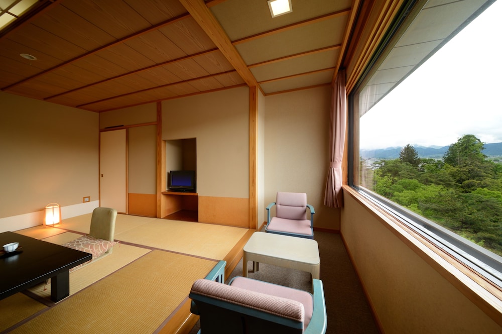 Tsukioka Hotel 47/61