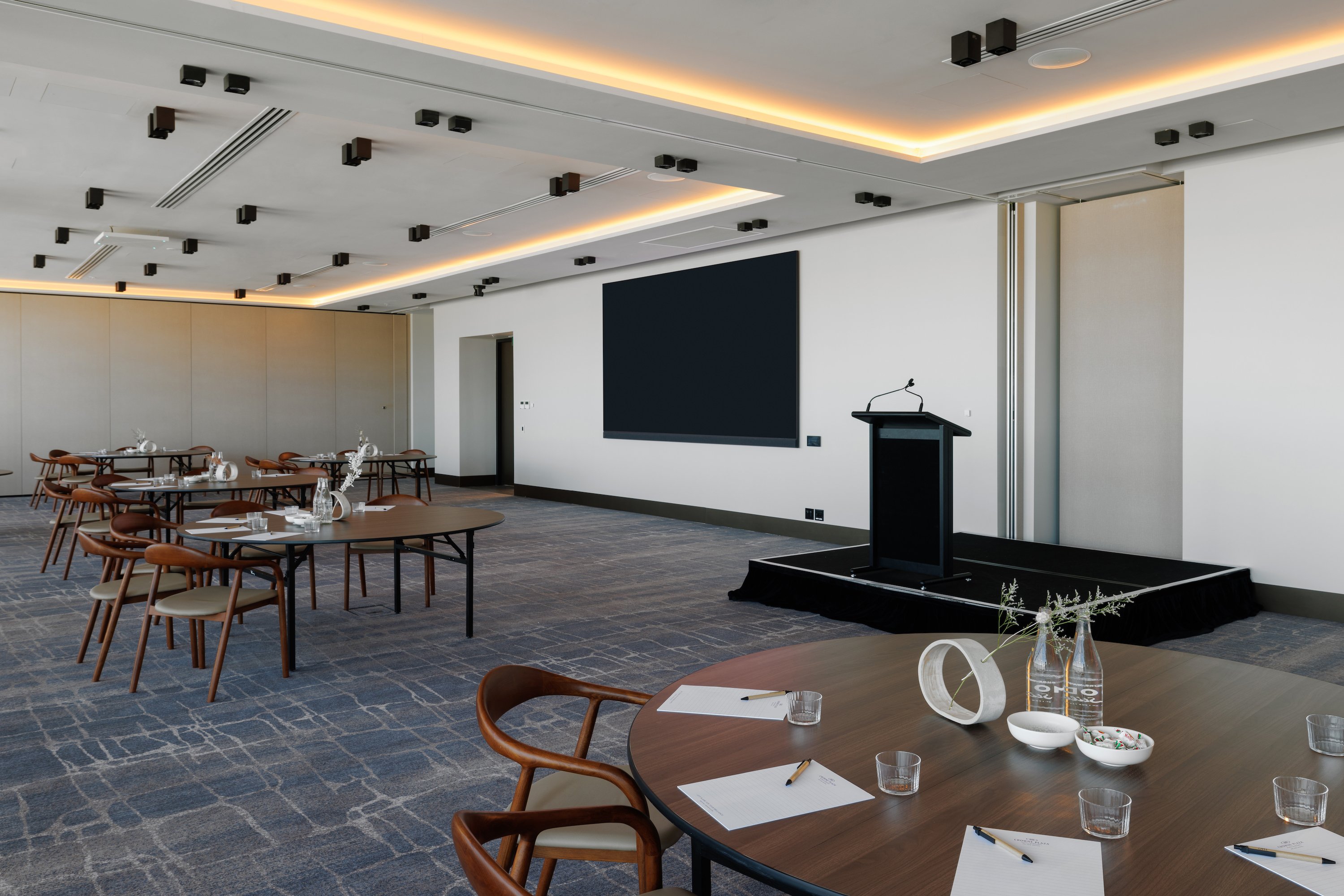 Crowne Plaza Adelaide Mawson Lakes 45/50